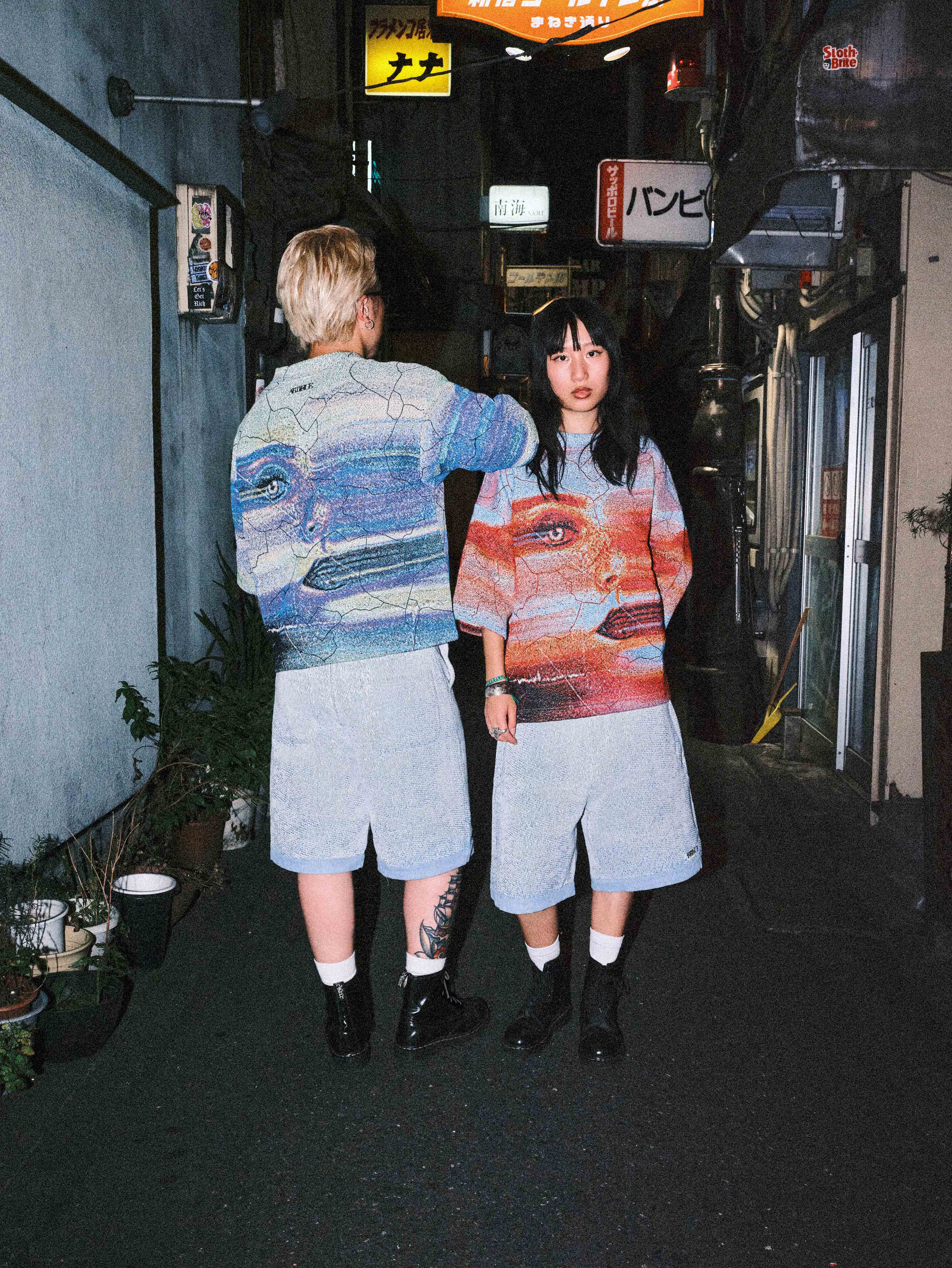 Red tapestry tee