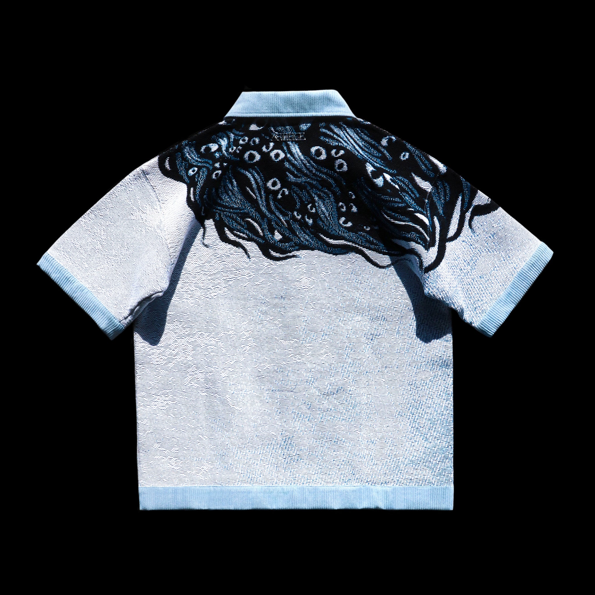 Vespera tee