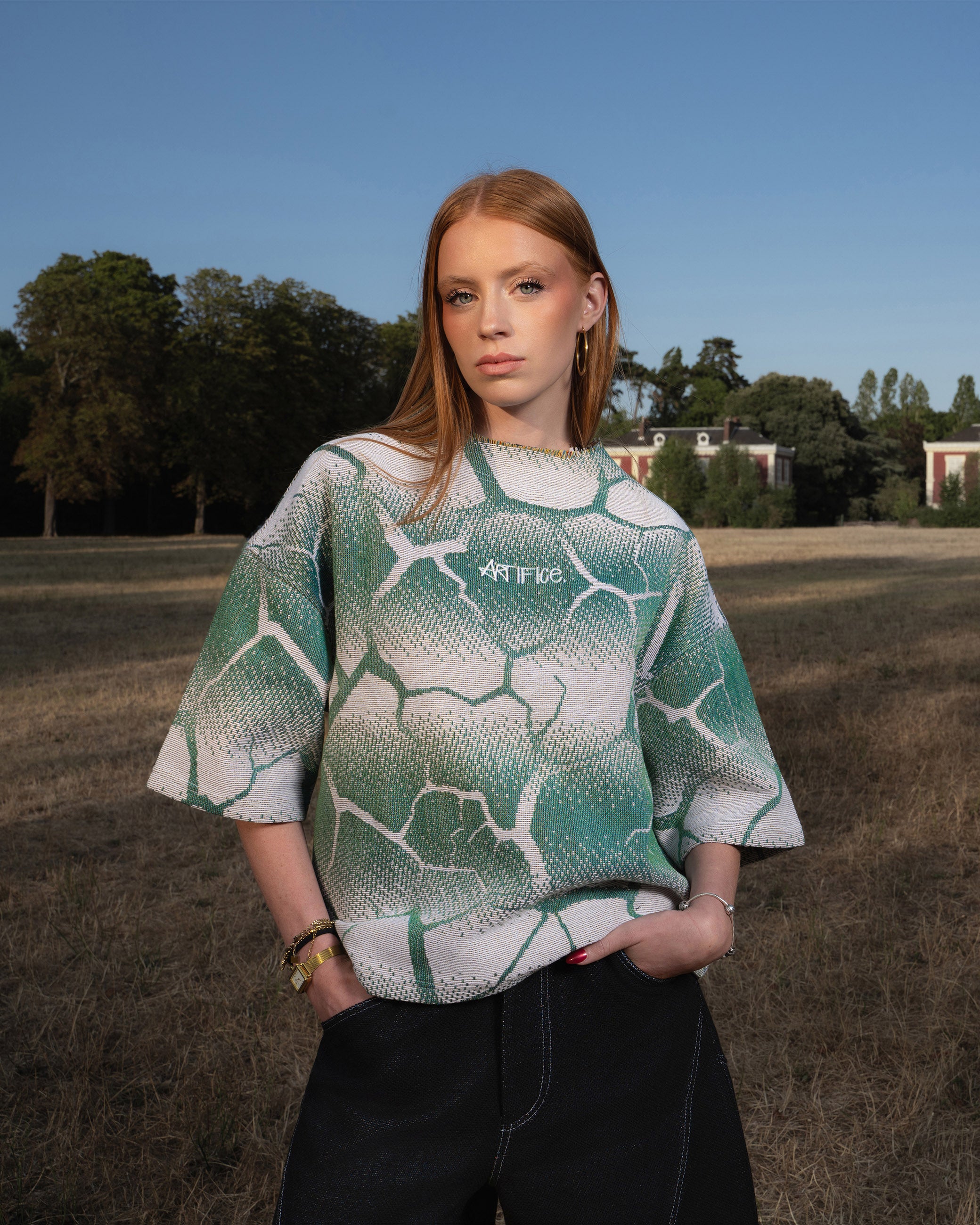 Biomorph Green gradient tapestry tee
